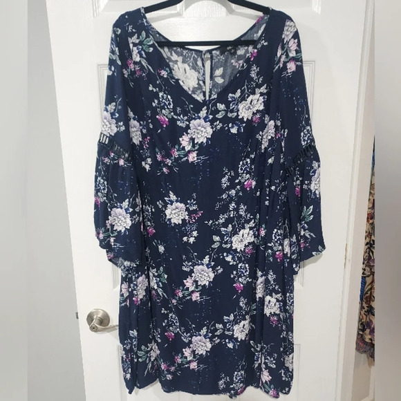 Ellos Navy Blue Floral V-Neck Bell Sleeves Midi Dress in Size 24 - Picture 1 of 14